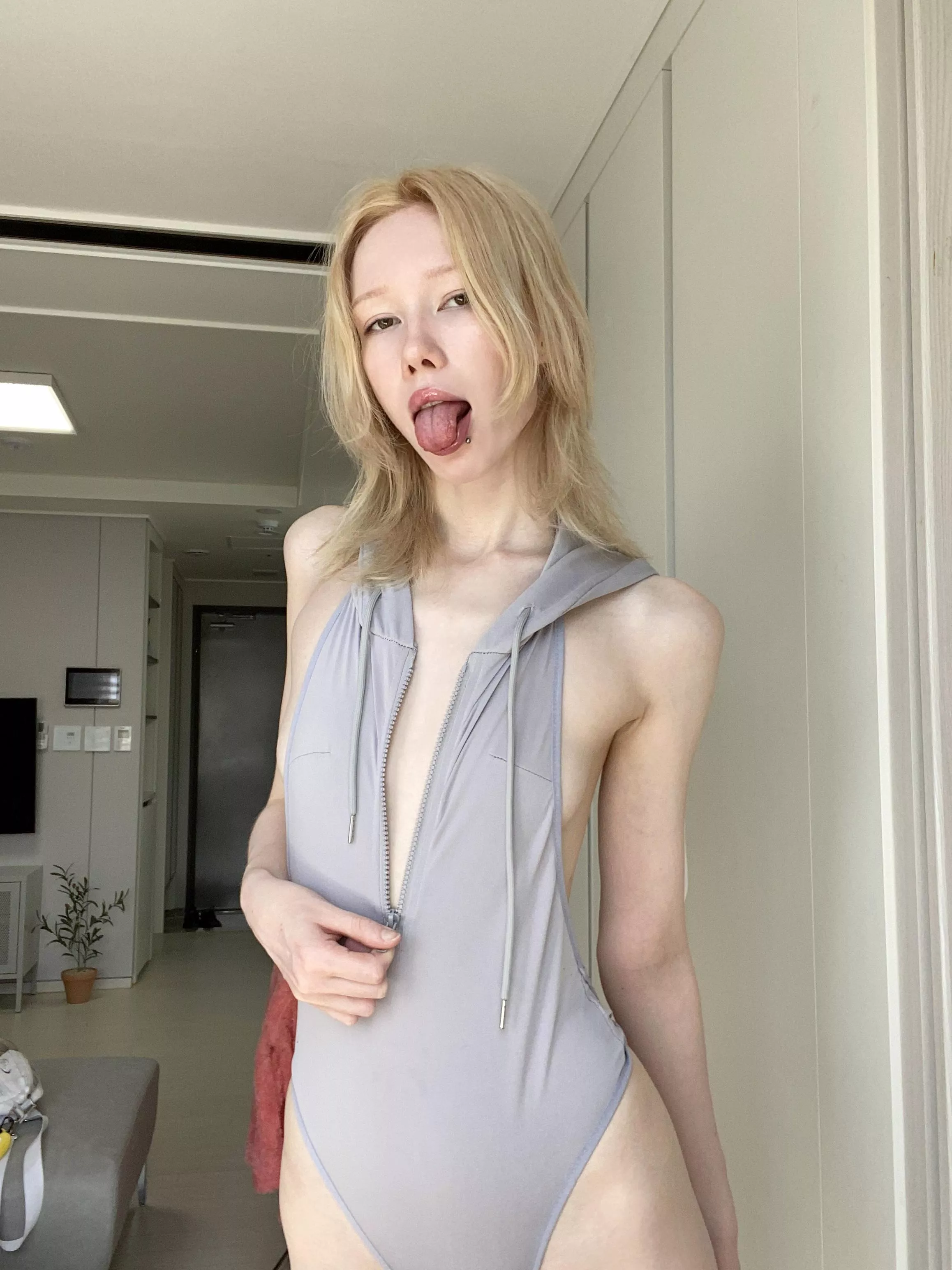 Wanna fill me up posted by PieWaifu