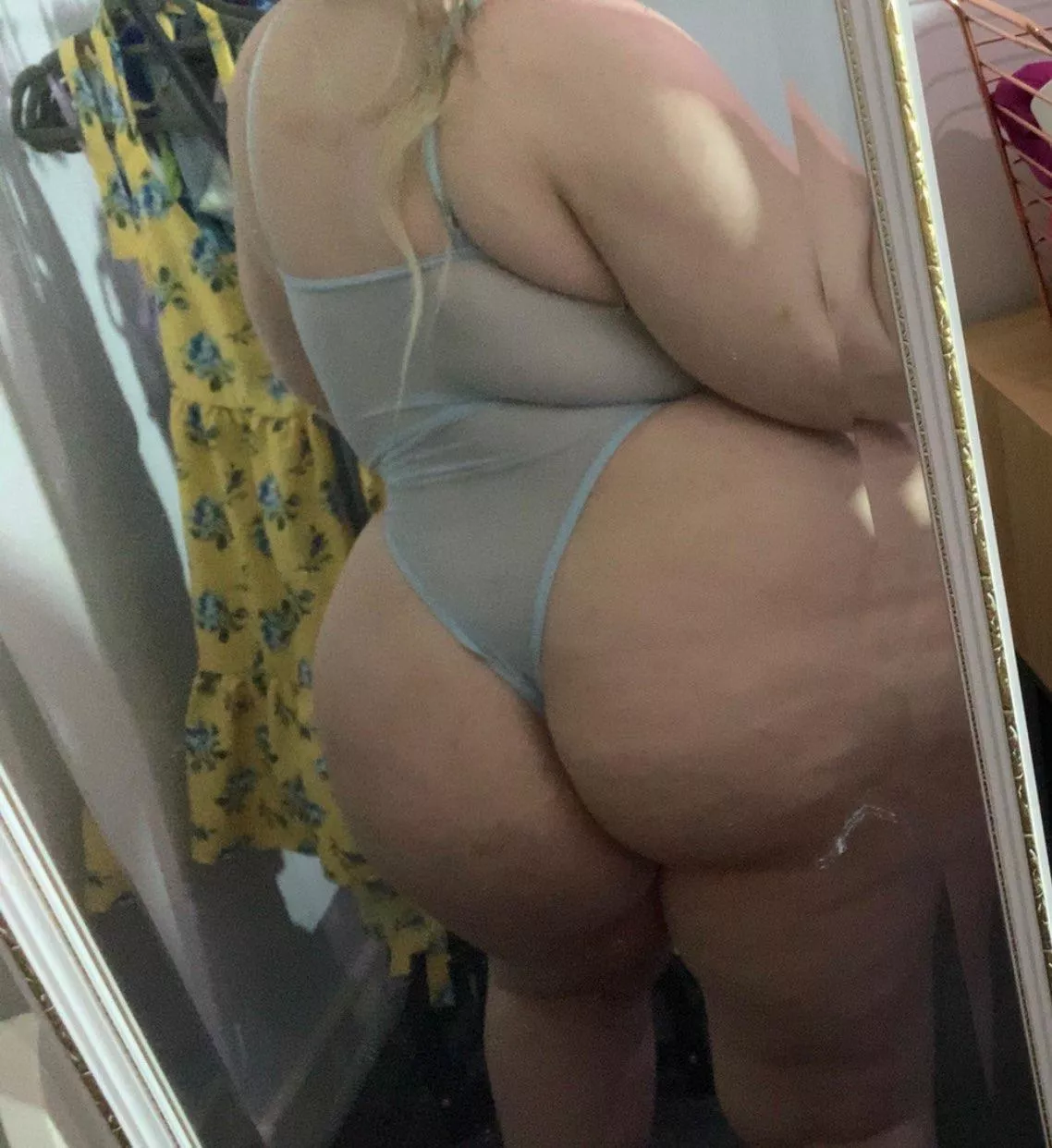 all thick everything [f] posted by Charl0ve