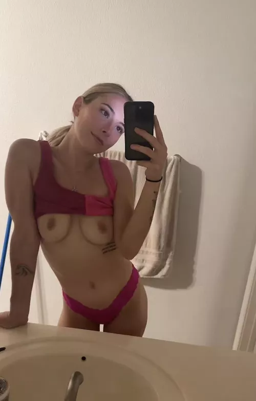 Bet you'd get distracted by me? by Familiar-Resource334