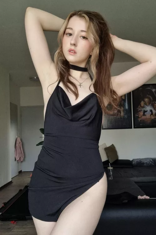 Can never go wrong with black by AryaPumpkin