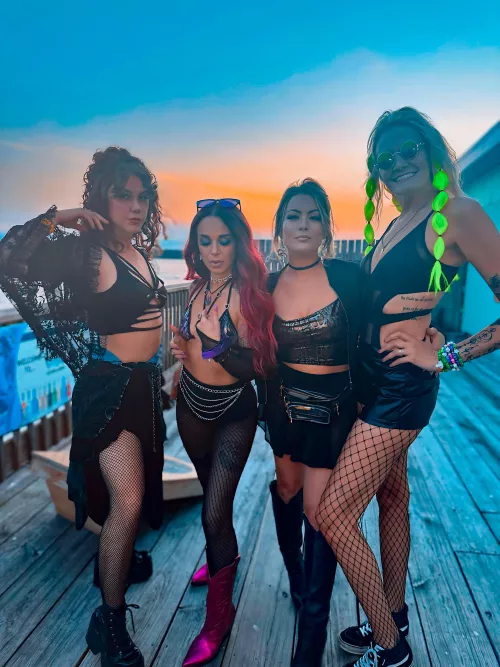 Choose your fighter! by damncatz