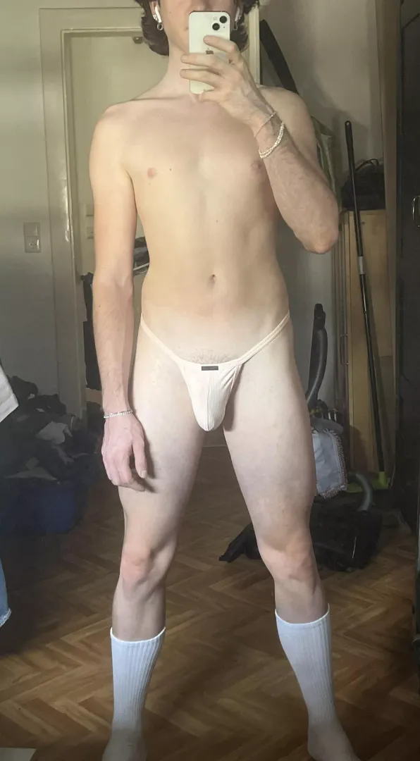 Do you like the pink on me? :p posted by Thickdicck