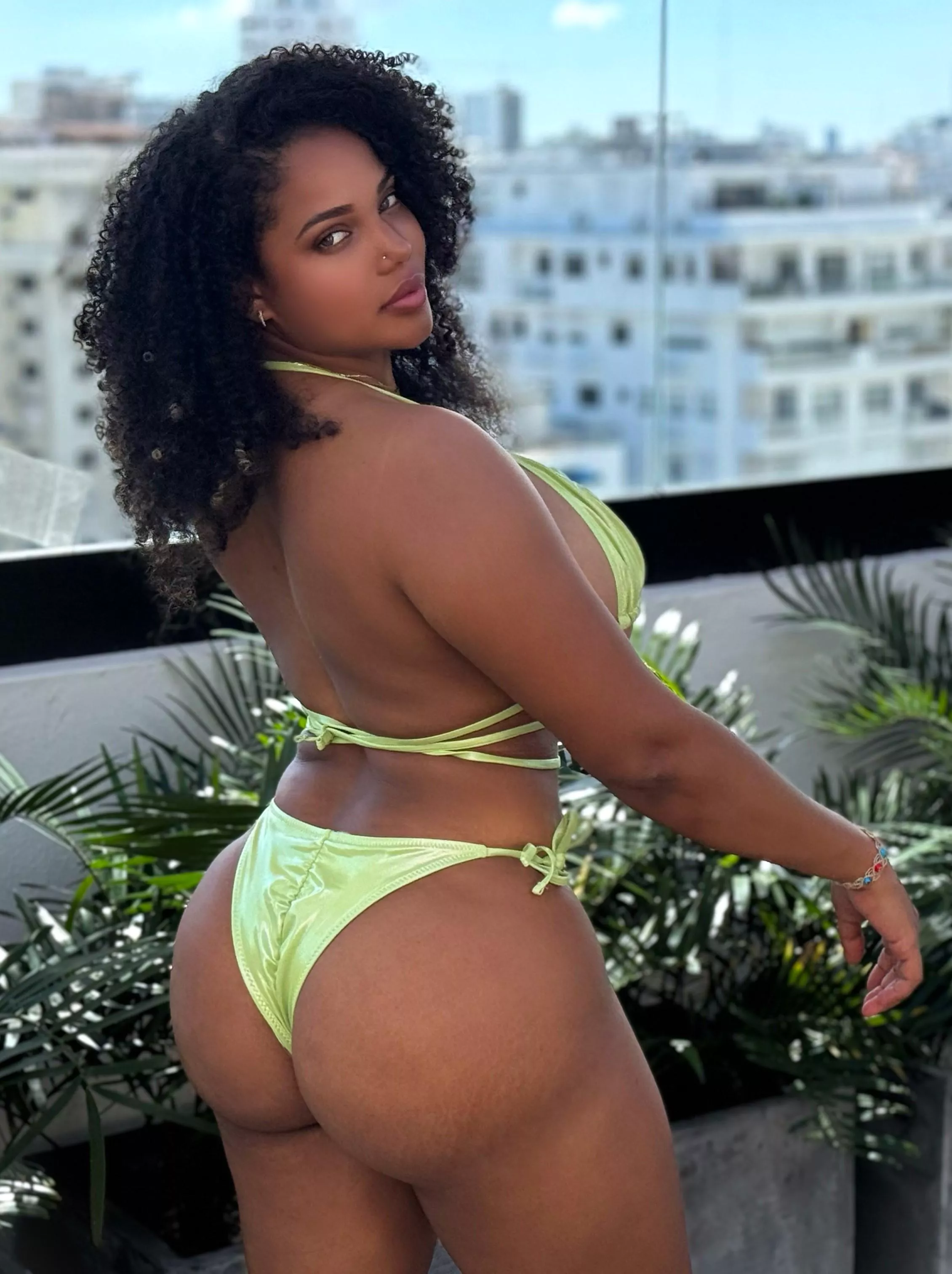 Ever tasted a bit of Spanish ass? posted by thekixxy