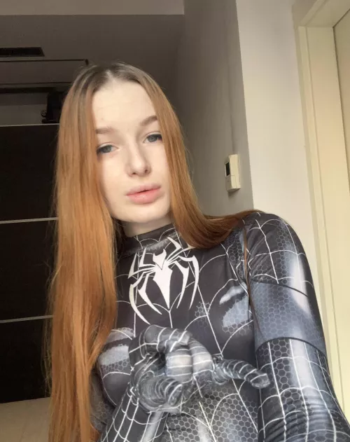 Help me in the battle with Spider-Man by Cycloniclandlady117