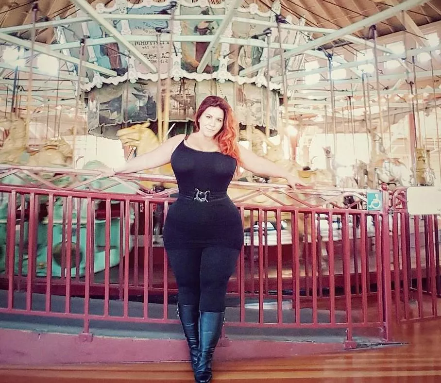 London Andrews  posted by evenflow_2991