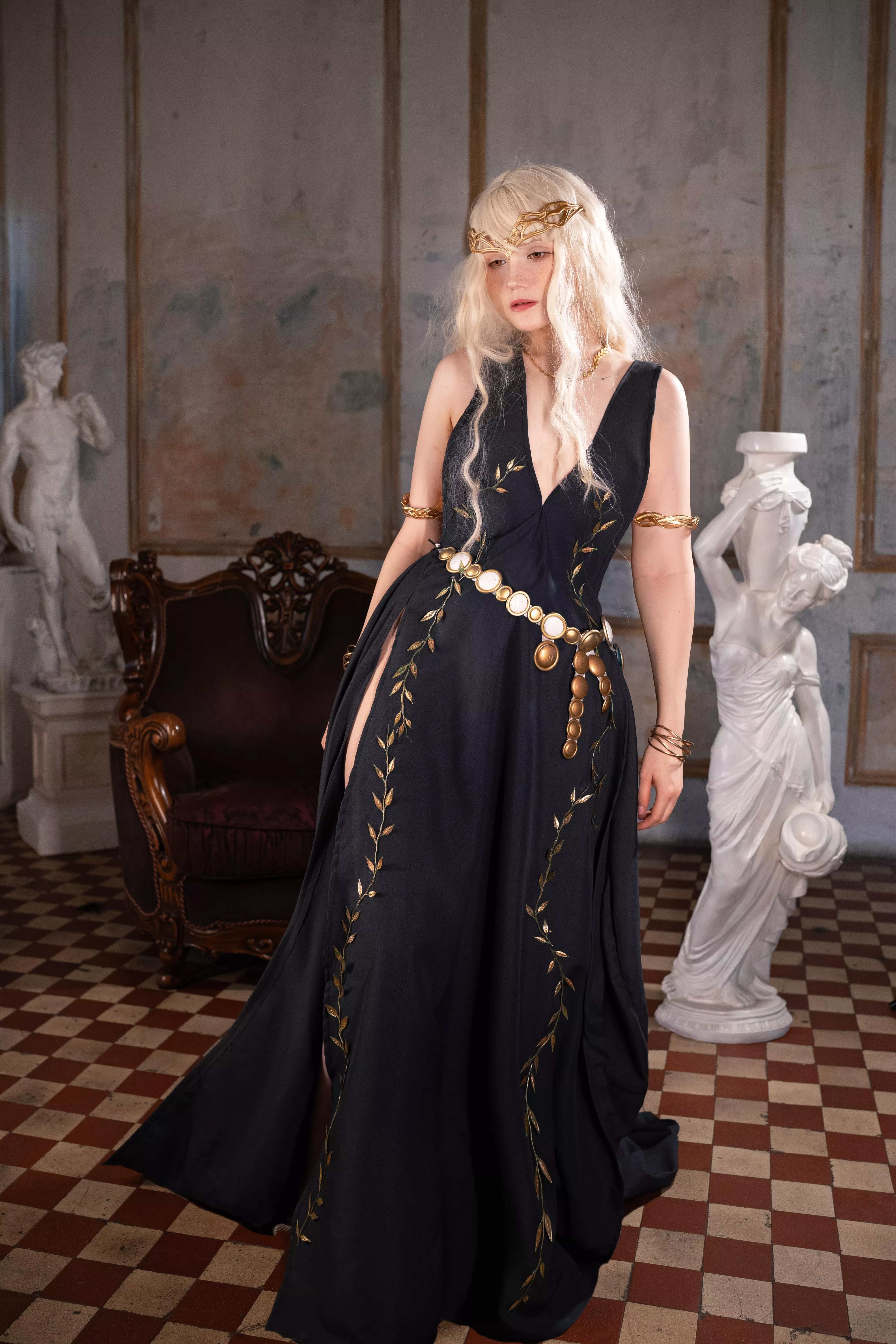 Queen Marika cosplay by Neyrodesu  posted by Neyrodesu