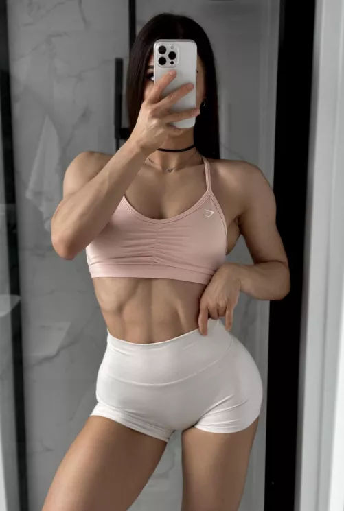 what you think? by linasphysique_