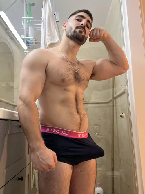 What’s the first thing that you notice by thebicepsking