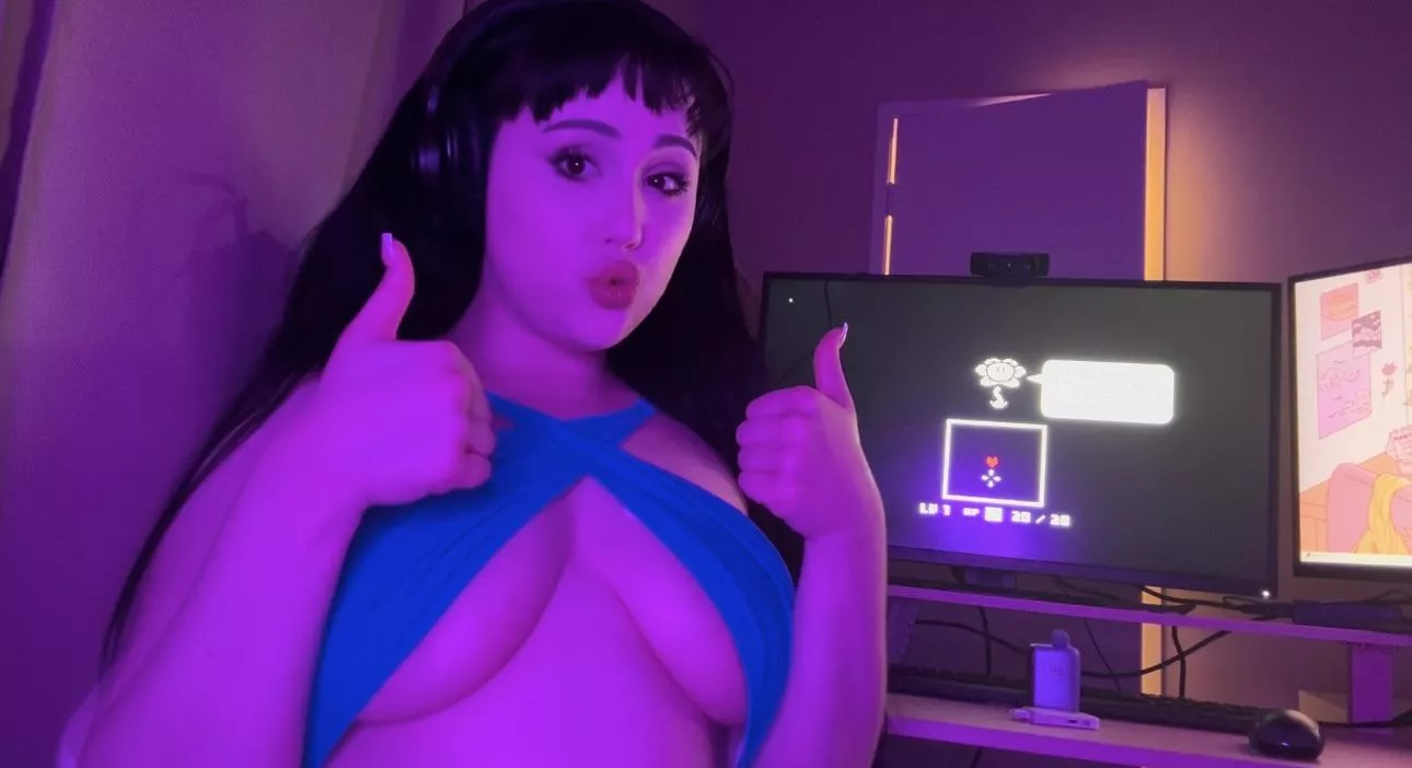 Who else plays undertale :3 posted by babybonez_