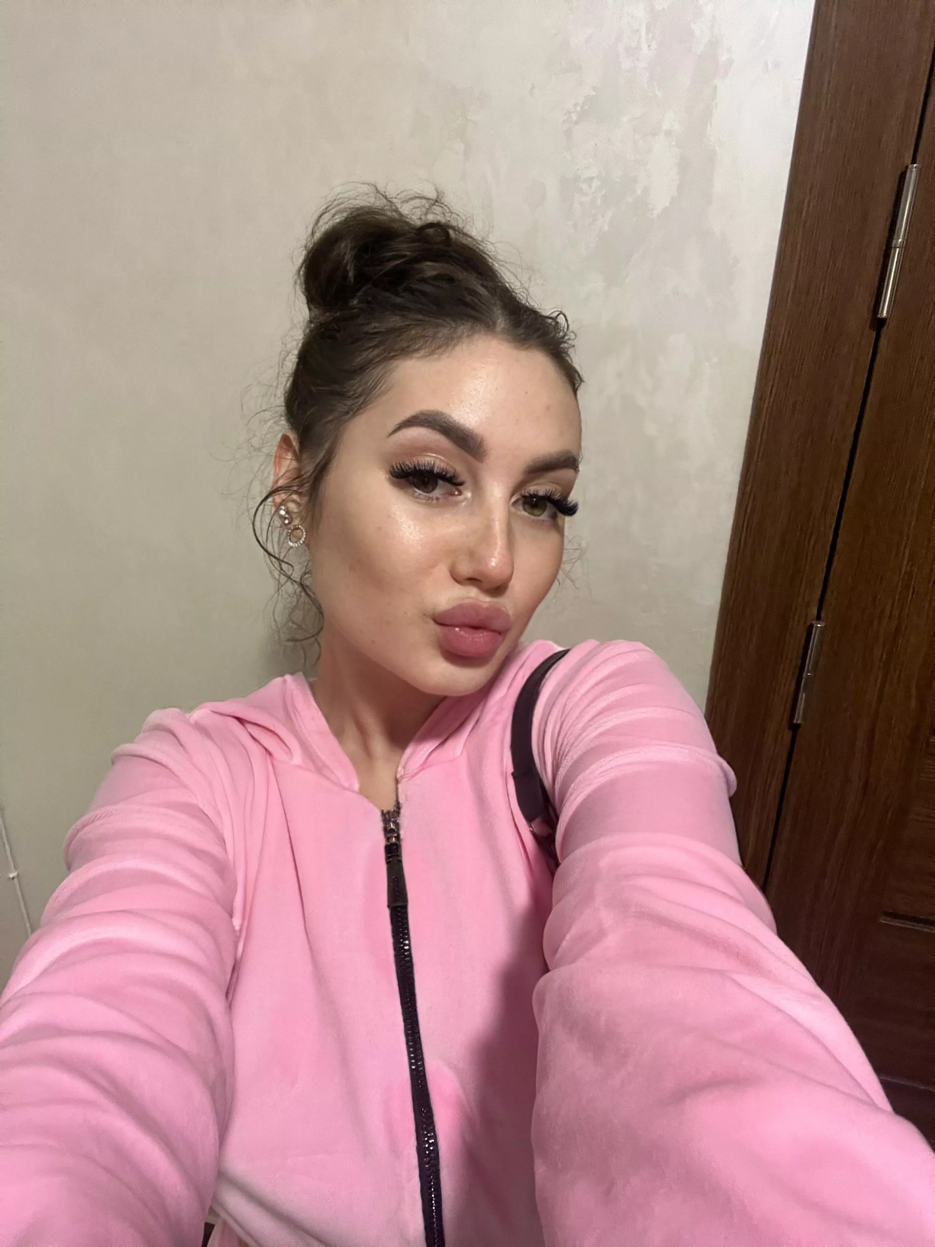 Do I look classy ? posted by DaniellaStcyr