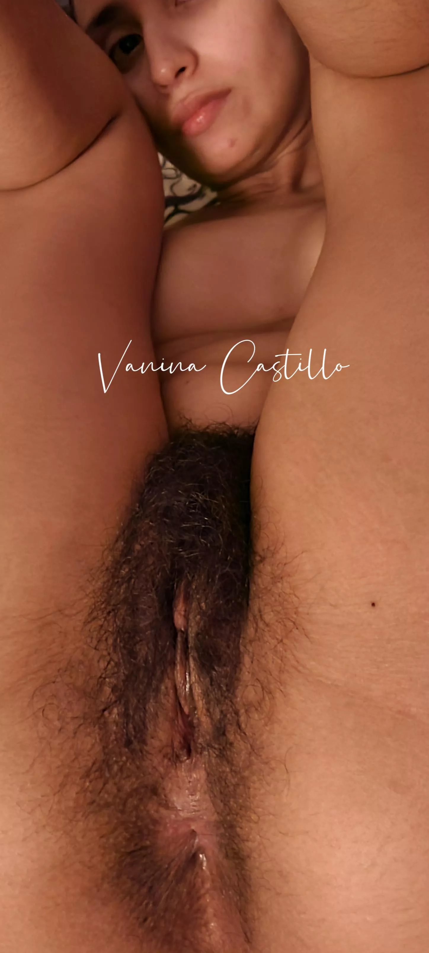 Is this the full bush you've been looking for? 💕 posted by hairyvanina