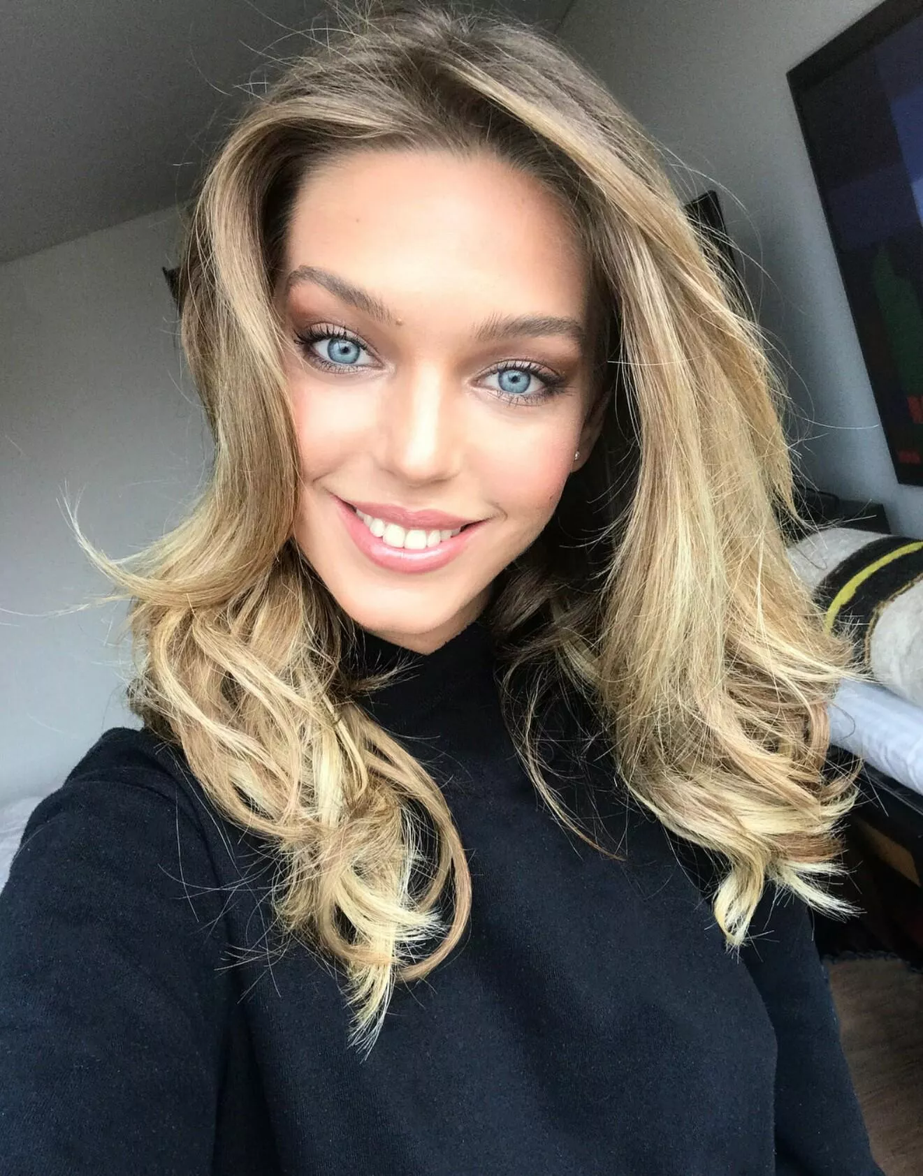 Priscilla Mezzadri posted by qwer5r