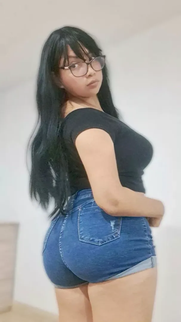Ready to play with my ass? posted by SexyAzucena