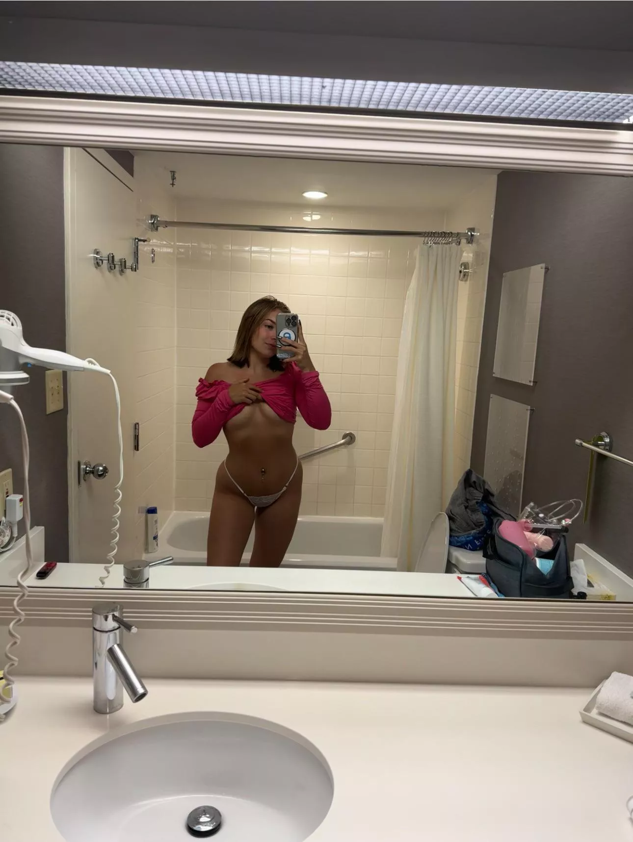 wanna play a naughty game?  posted by Urbrunettegirlfriend