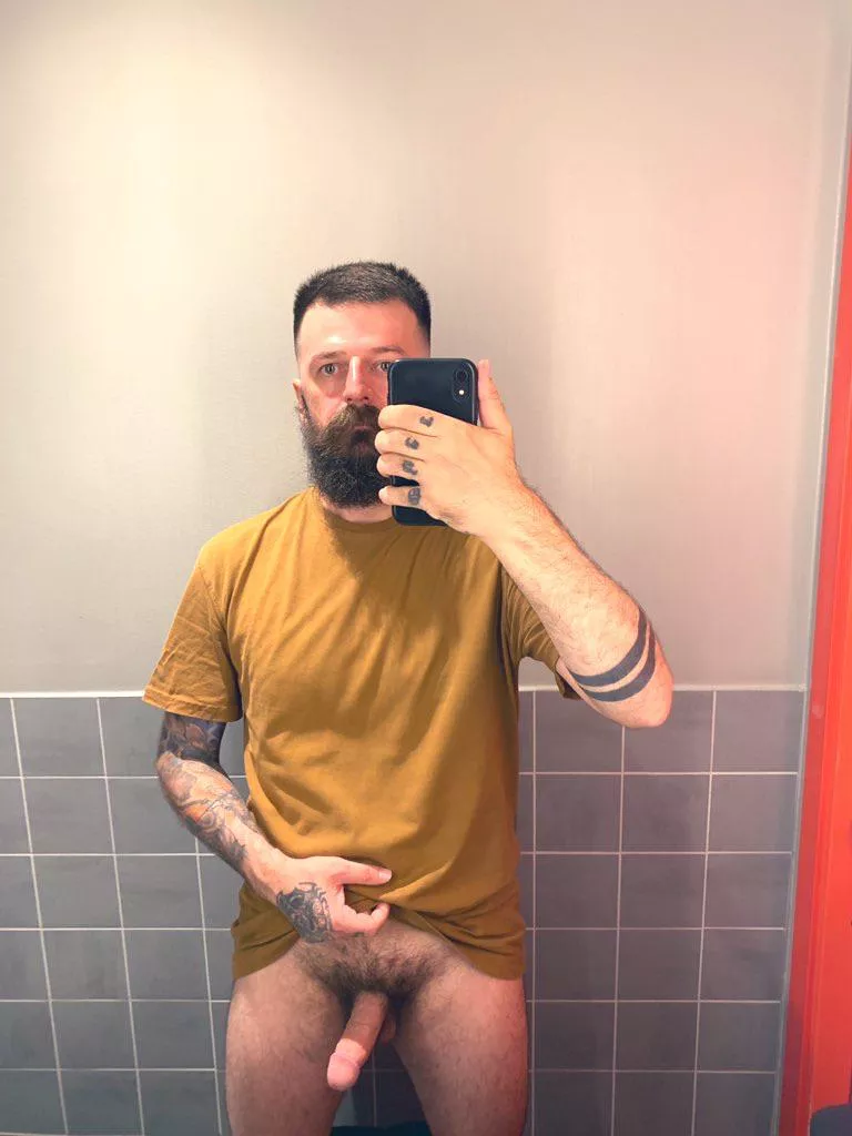 Almost weekend, and daddy is ready  posted by lockedguys