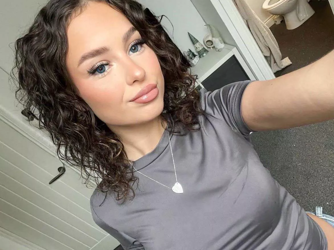 Am I classy enough to date with? posted by Creepy-Chart116