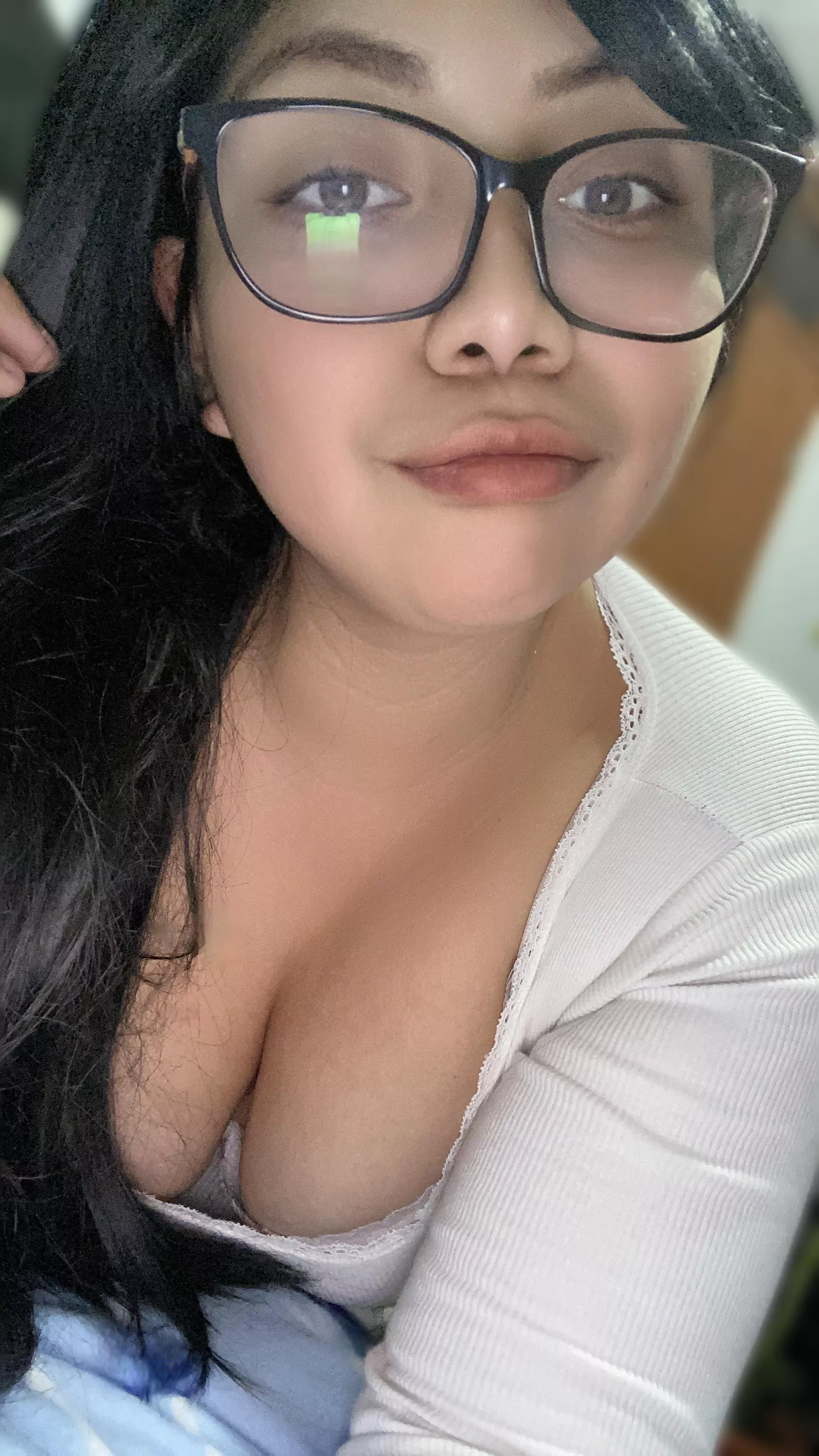 Can i send you selfies every night? 😊 posted by SexyAzucena