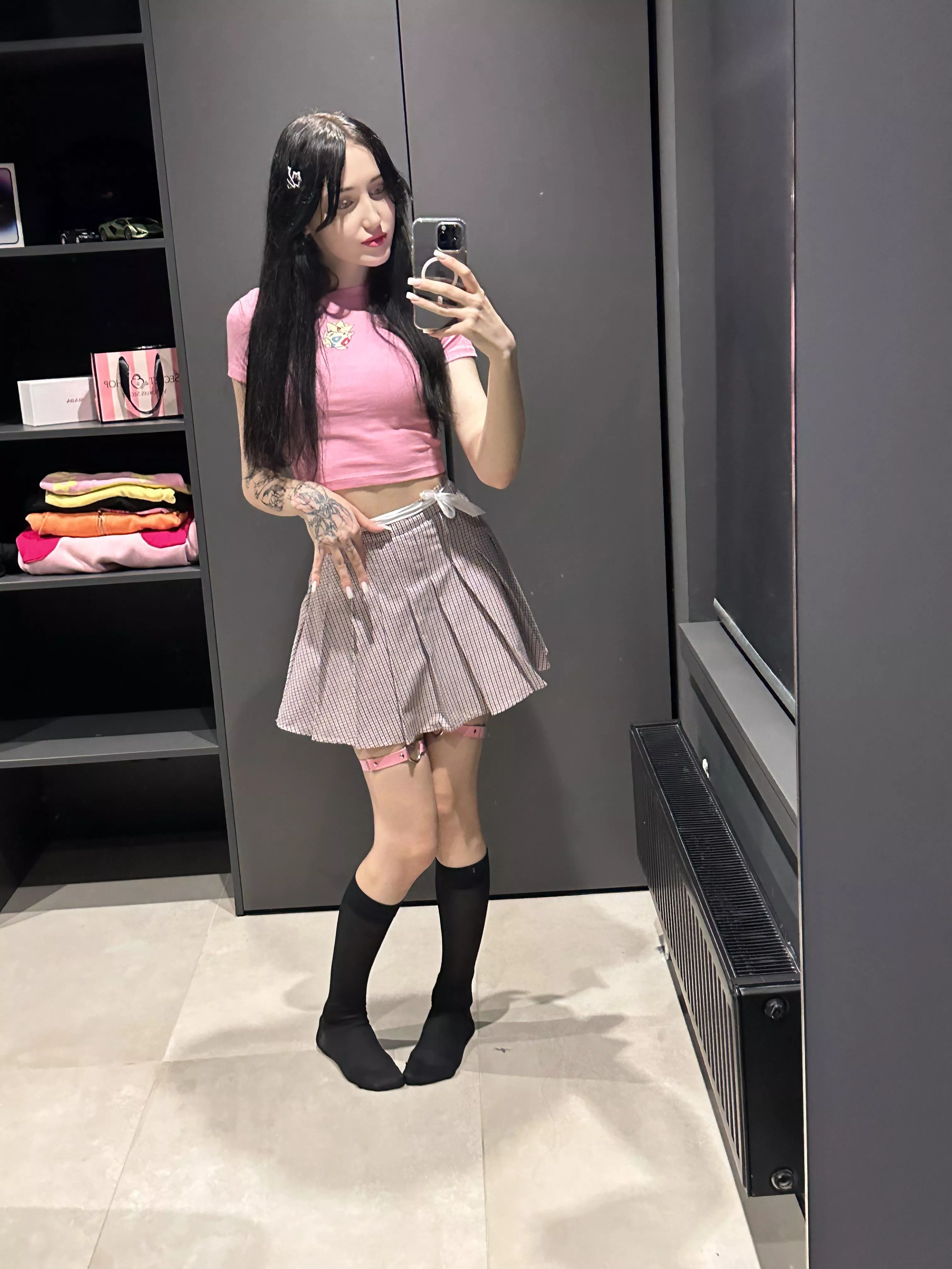 Do I look Classy posted by Hottie_Luna