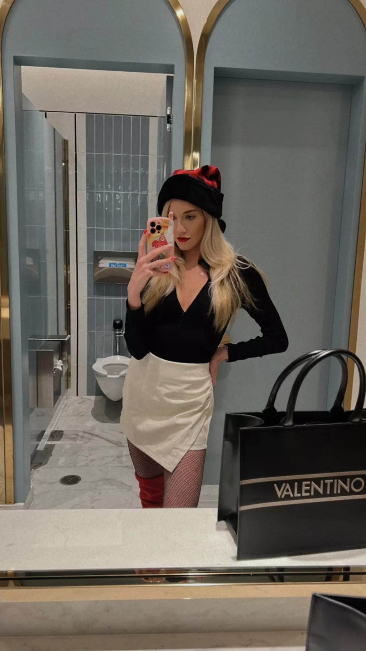 Featuring my favourite bag posted by mollymertix