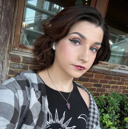 Felt cute and fem🩷🩷🩷 by KawaiiKittyy13