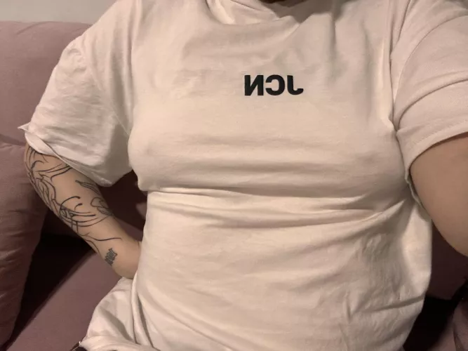 Gym boys were staring  by _chomskylover