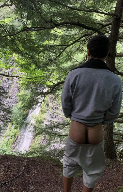 Hairy Ass needed some air  by rafareignsx