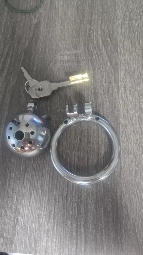 How do i get my cage to stop hurting me  by Inevitable_Baseball1