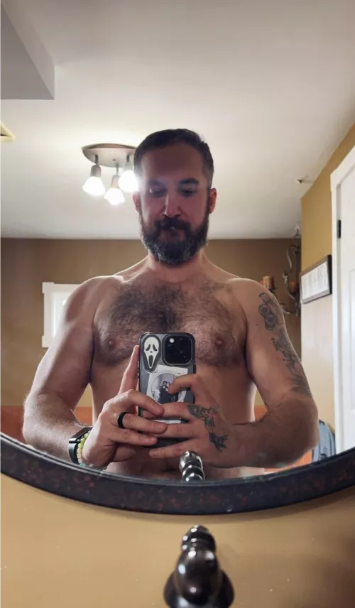 How’s the dad bod shaping up? by KurtJonesx