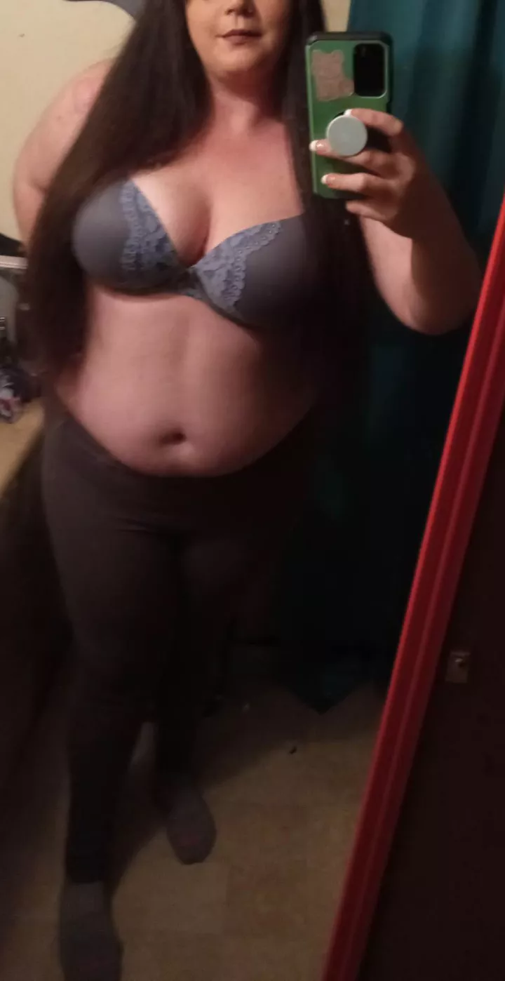 More encouragement from hubby leads to another pic 😋 posted by Empty_Hands6969