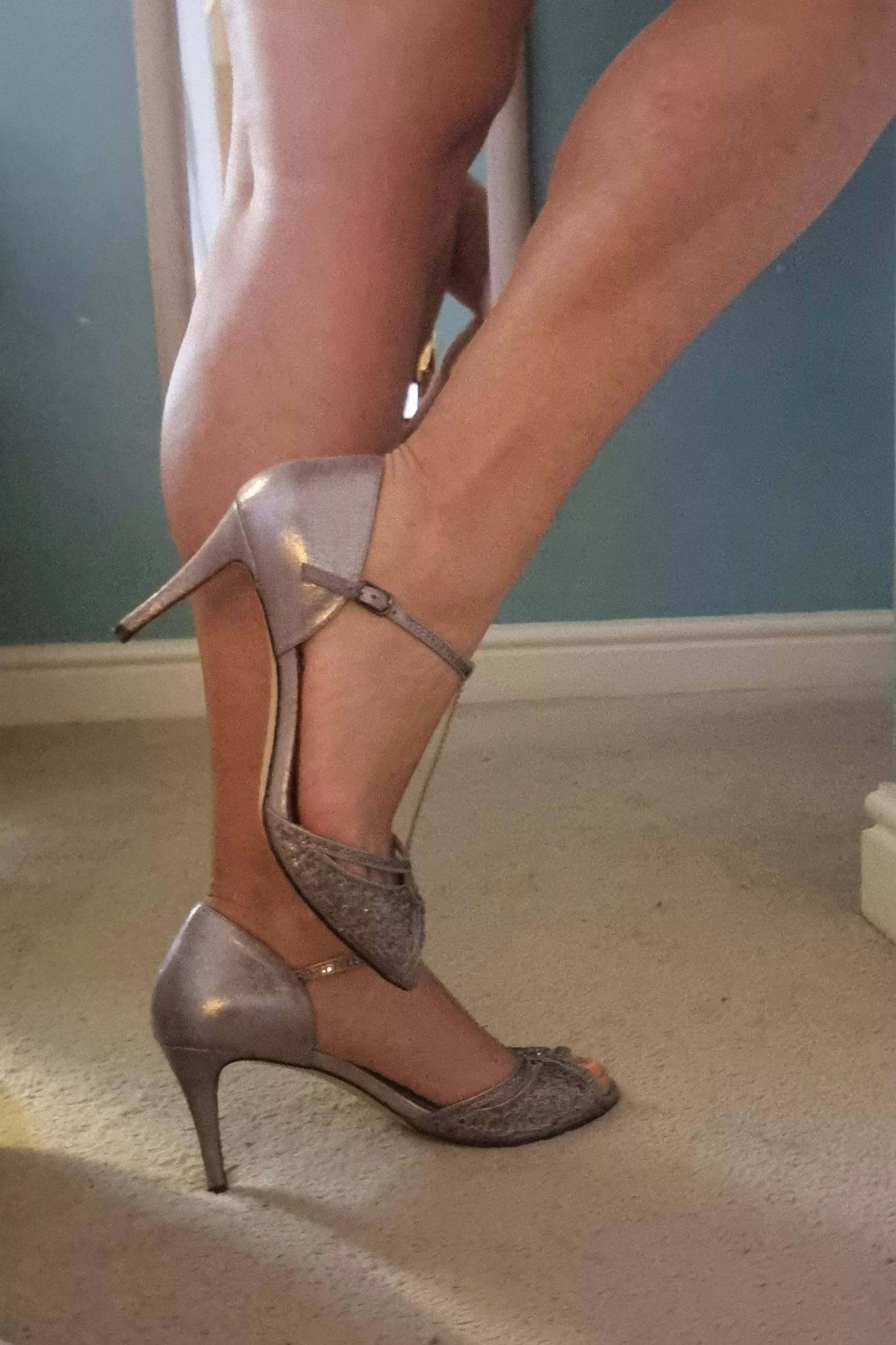 Sparkle heels posted by FrankieFiestyMilf