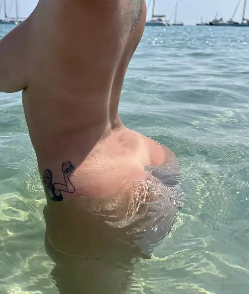 To take the photo, so many people saw me by Hot-Comment2485