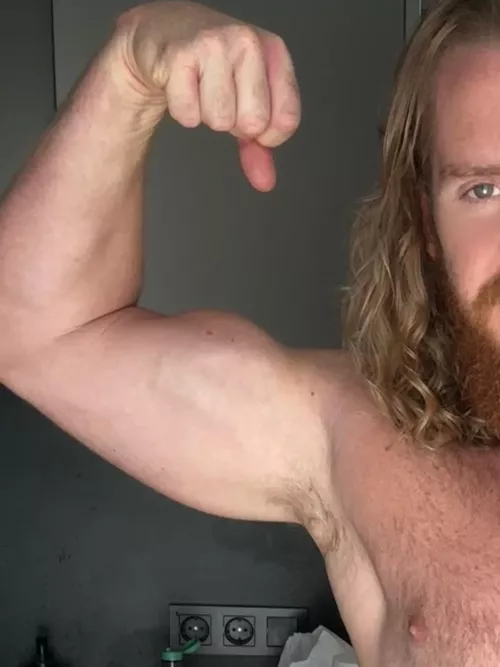 Are you coming to get a sniff? by Ok-Philosopher-9562