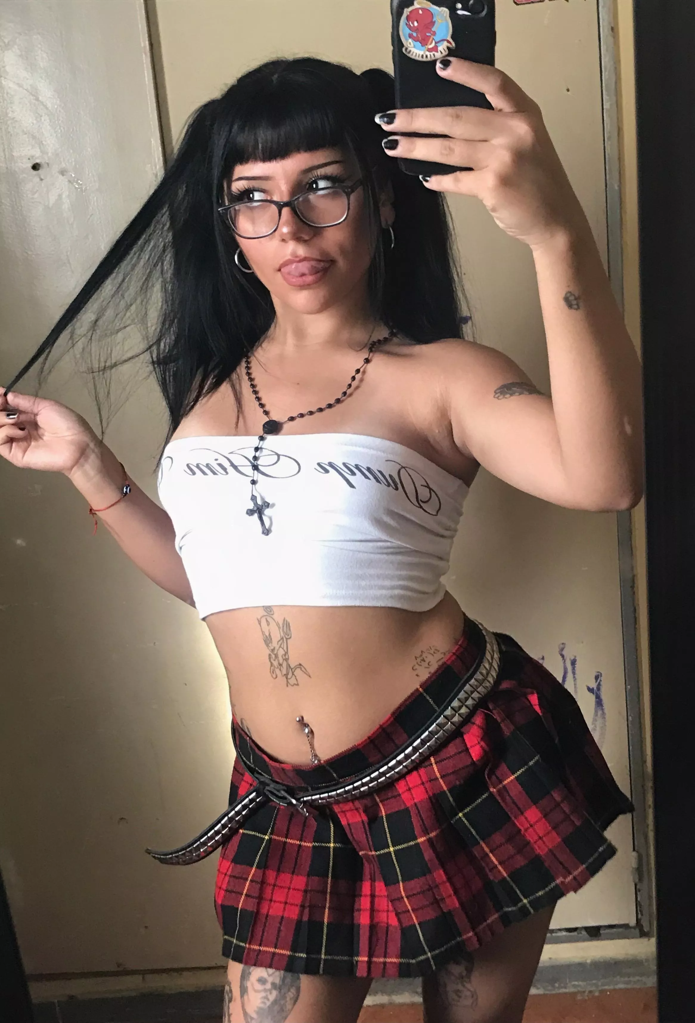 can I come like this on our first dinner? posted by AnimalSubstantial465