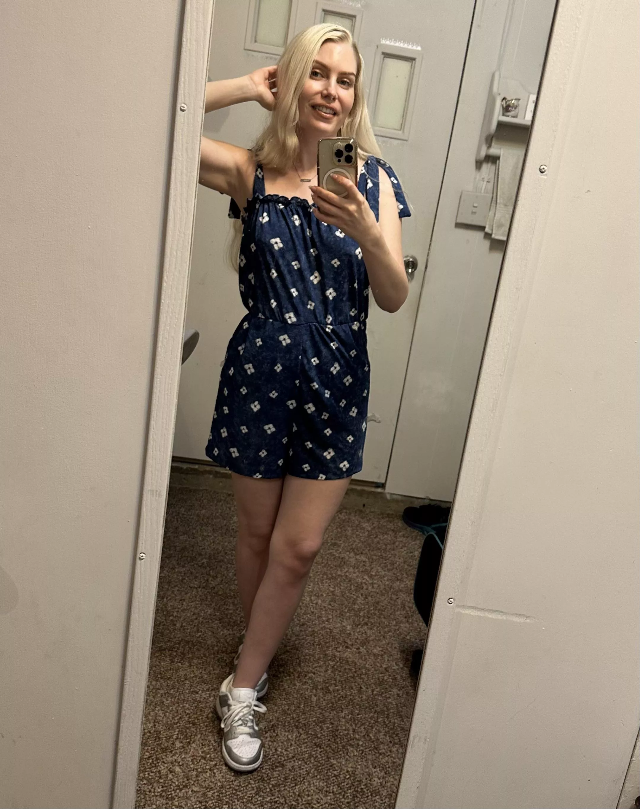 Casual pic  posted by ittybityprettykitty