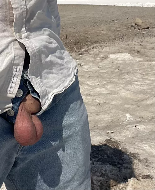 Death Valley is nuts 🥵 by Needlestirring