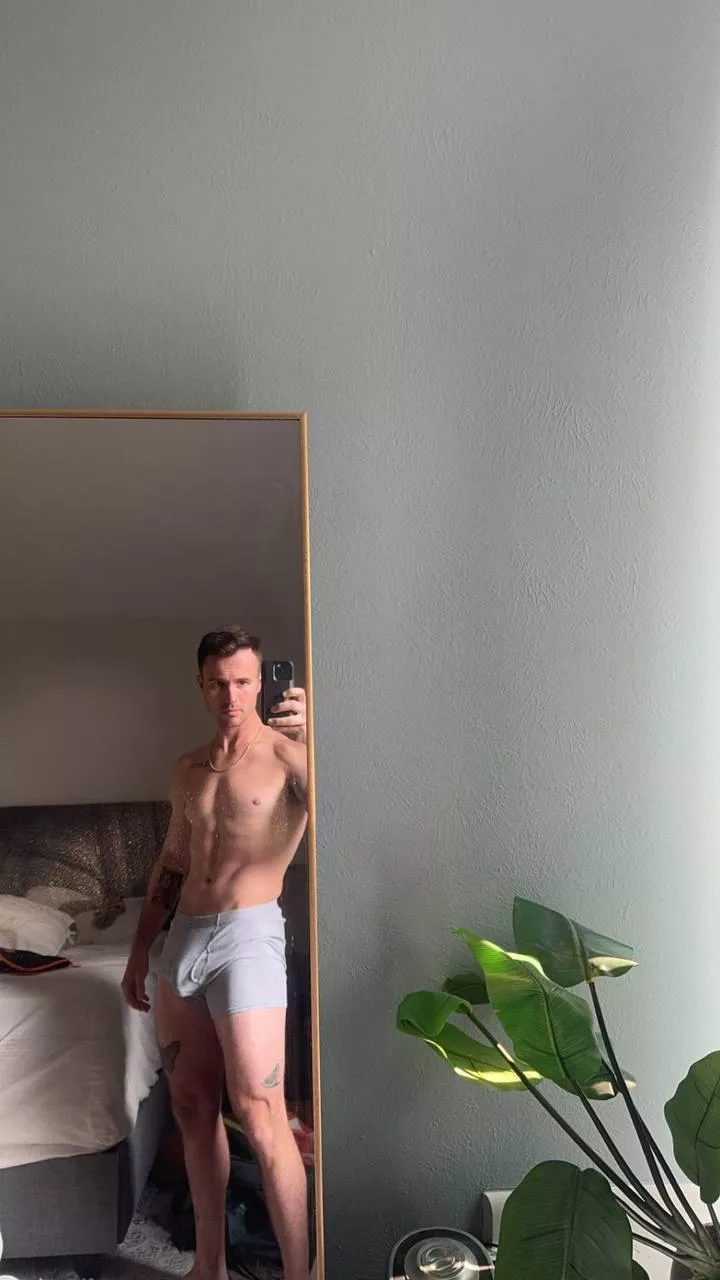 I promise I am usually smiling posted by Hot-Network-1557