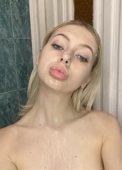 Leave a 🍆 if you’re game, l wanna send nudes to random guys by Painfullzoe