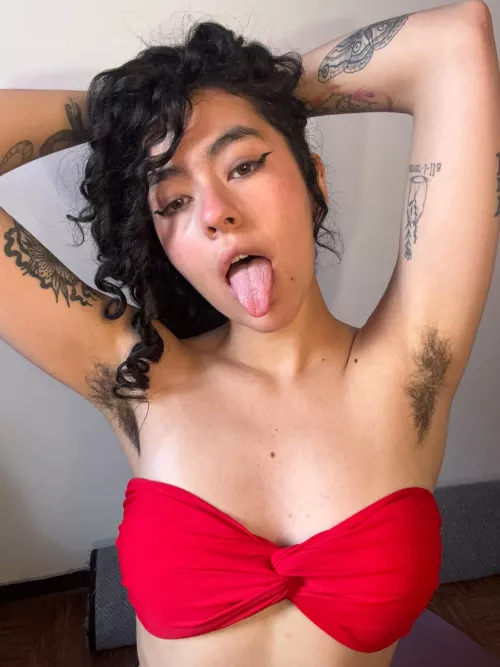 My sweaty pits dried up...what do you thing which scent they left? by Party_Babez