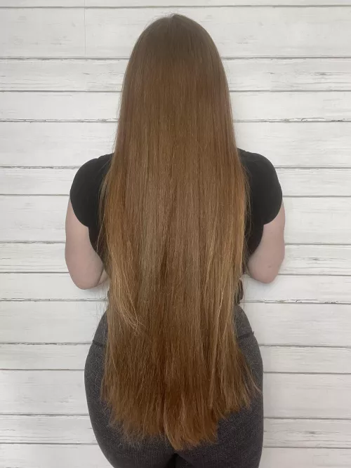 Sheeeeesss baccckkk😉 Can’t wait to show off the new hair growth from my little break 🥰 by RubyredRapunzel