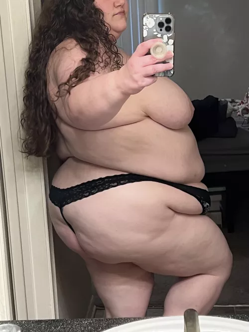 Take me to your bedroom 🖤  by arealhandful