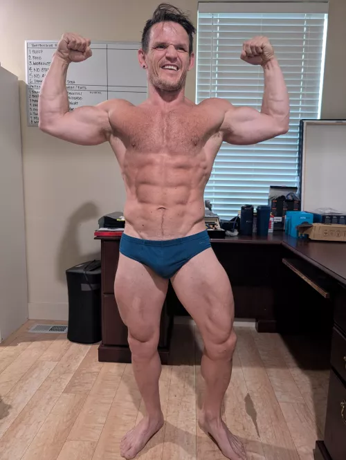 This [44] Bottom Daddy bodybuilder is Flexing for you. Any Daddy Tops like Bottom Daddies? by gayvittles