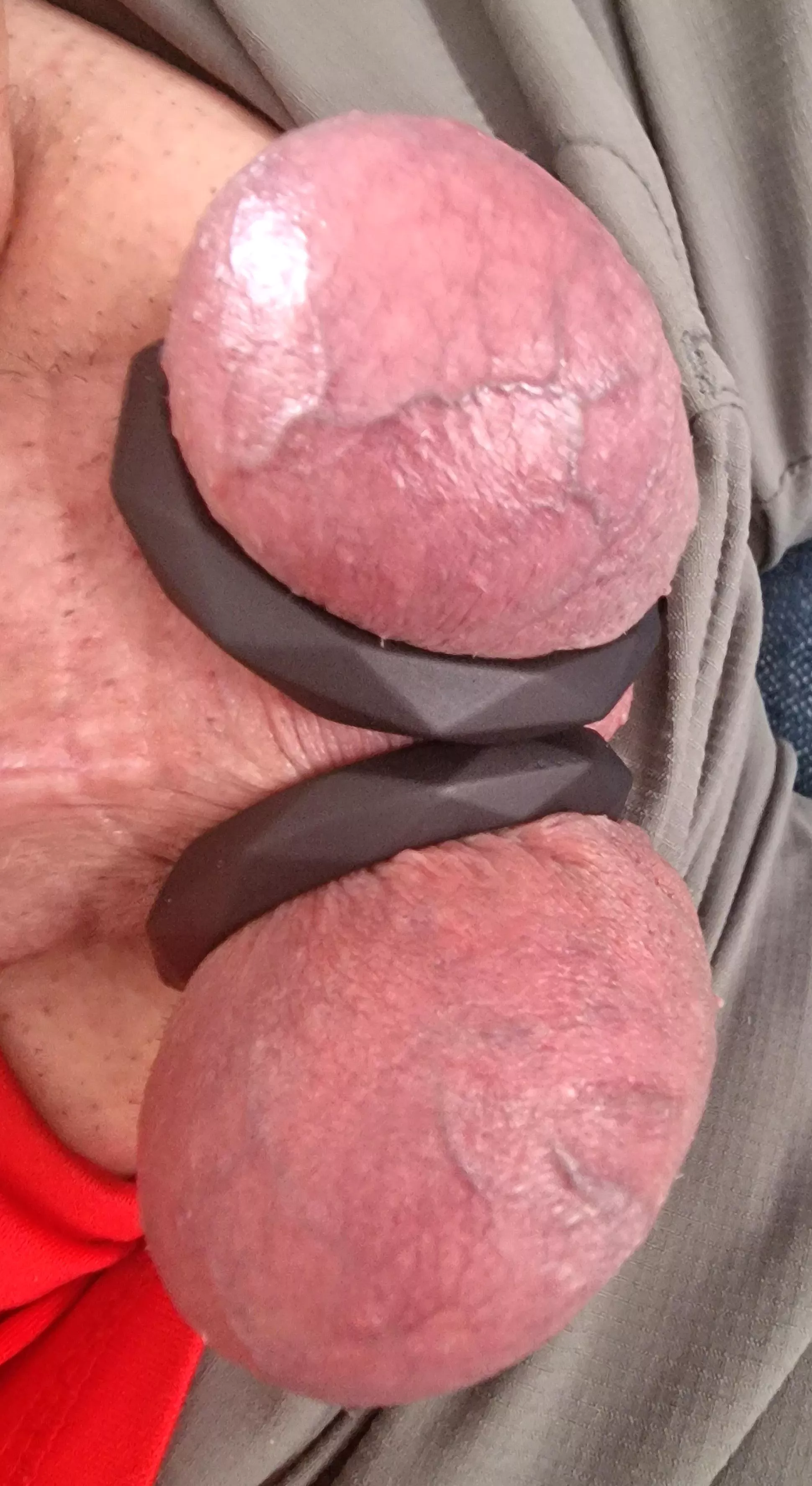 Tight and spread posted by Odd-Palpitation8053