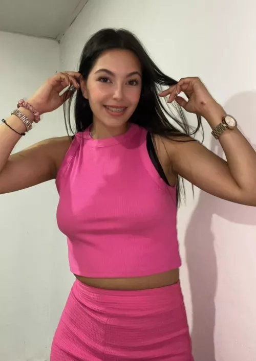 What’s cuter this crop top or me by Background_Wear7256