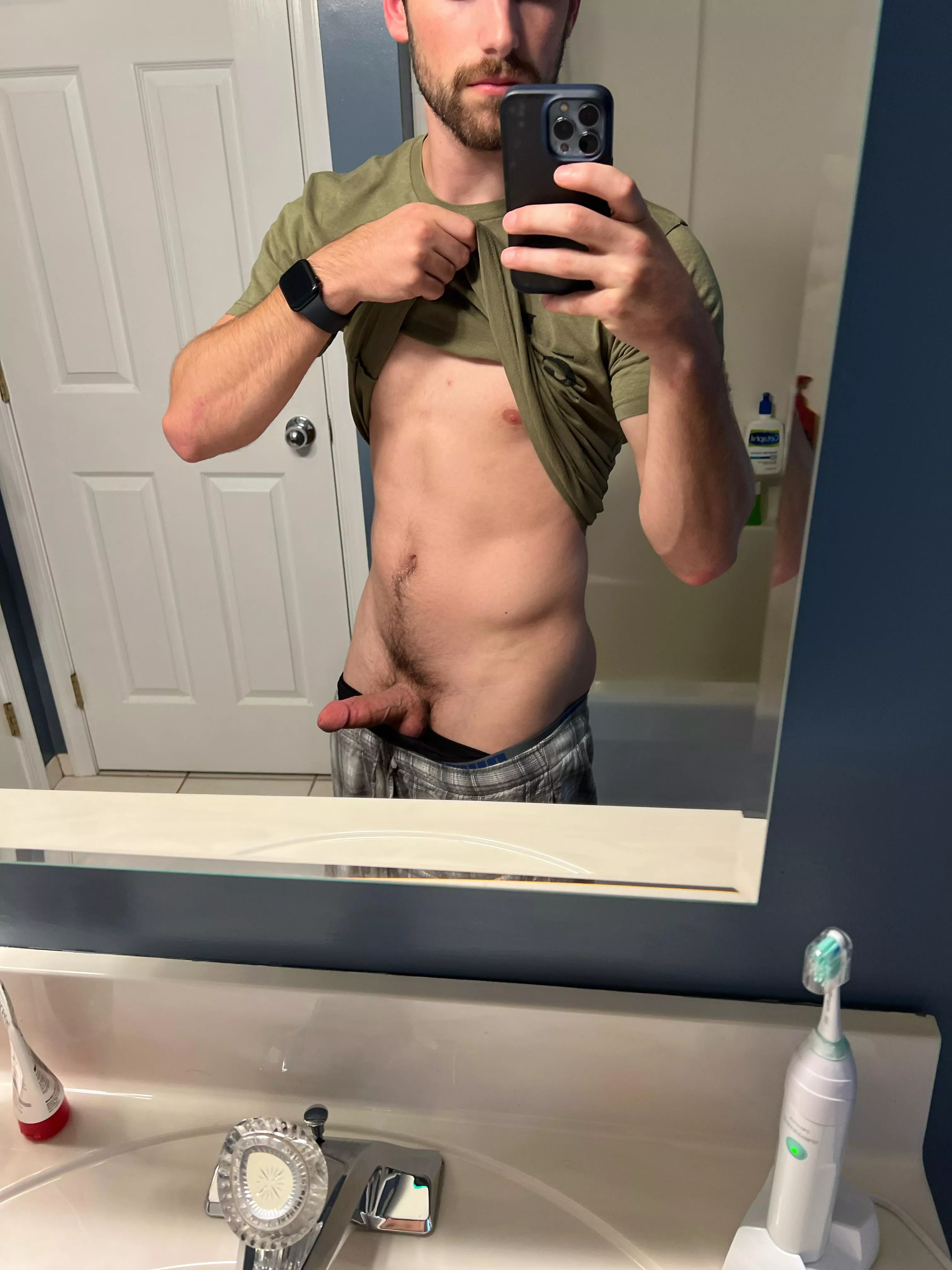 Who’s gonna fill up the empty space in my bed? posted by Saucy-_Stallion