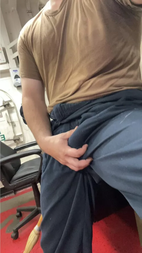 [25] Finally Friday, hmu by Neat-Improvement-953