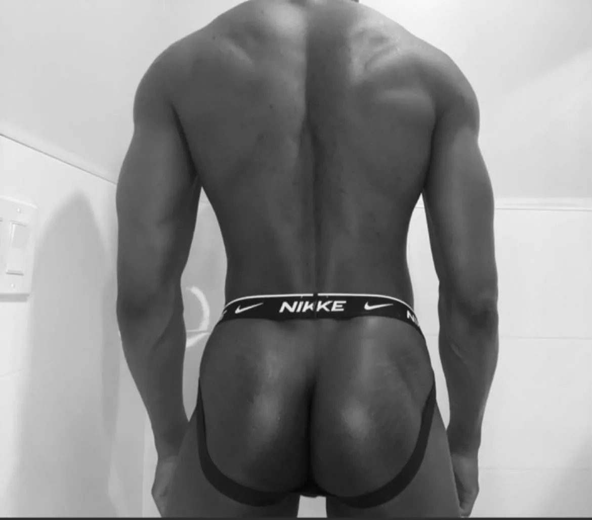(28), NYC! Are we feelin’ the Nike jockstraps? 😈 posted by _webslinger