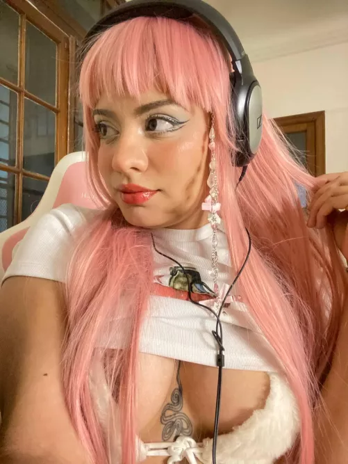 anyone who likes  overwatch by LusciousLustt