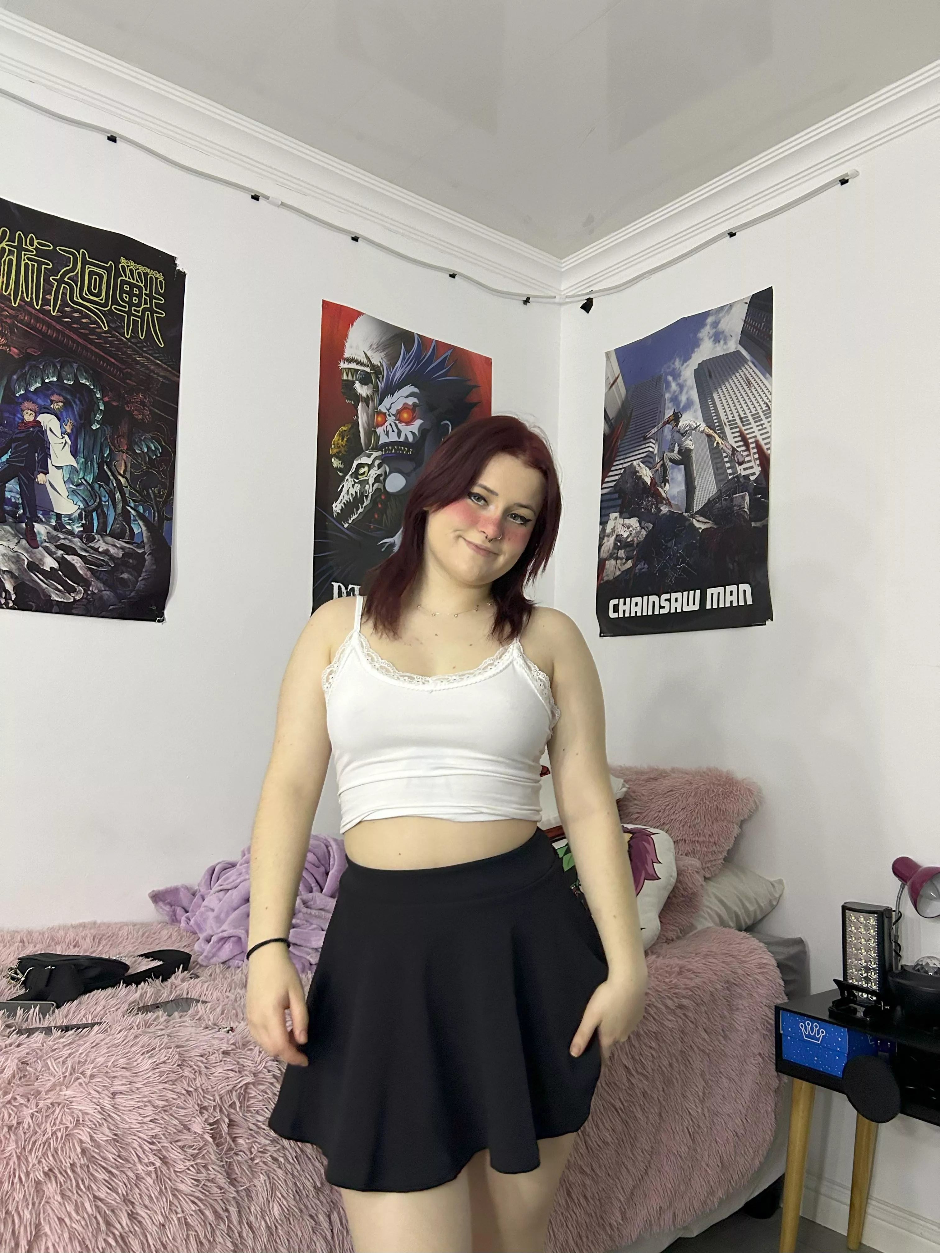 Cropped tops are a thing right? posted by Velvet_EmmaX