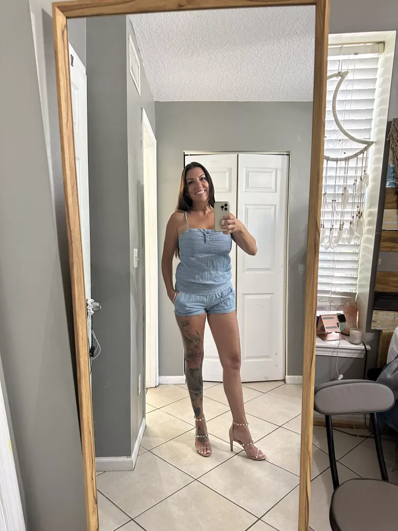 I love wearing my heels in your bedroom while you are pounding me passionately [f] posted by jasmine_cole