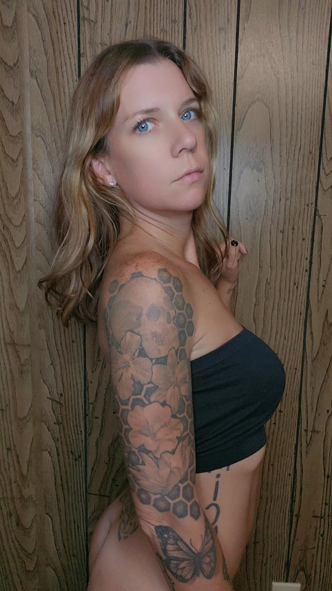 I want to be in control but not for long. You know I want to be bent over the bed, just look at me. posted by ppitaplays_